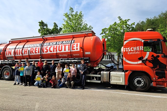 Trucker - Friends on the Road